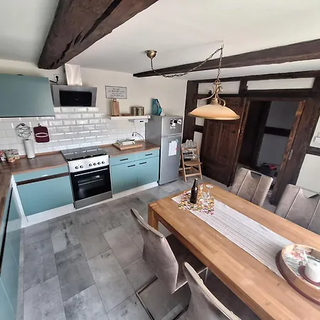 Am Alten Holzplatz *